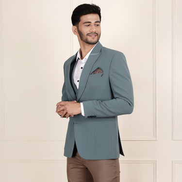 Striking in Sea green: A Contemporary 3-Piece Suit for the New Gentleman