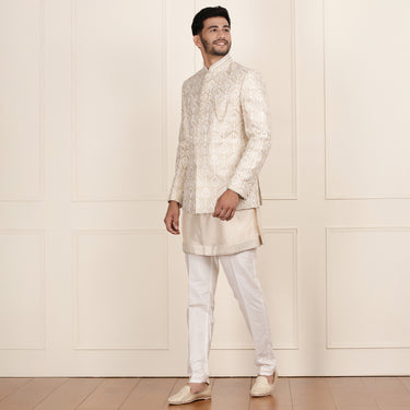 Regal Cream-Gold Jodhpuri Set for the Modern Maharaja