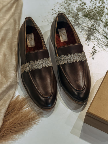 BROWN LEATHER SLIP-ONS