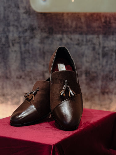 BROWN TASSELED LOAFERS