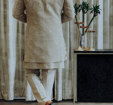 MODERN OPEN INDO WITH TEXTURED HAND PAINTED DESIGN