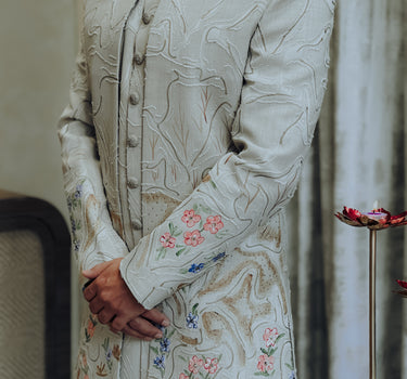 MODERN OPEN INDO WITH TEXTURED HAND PAINTED DESIGN