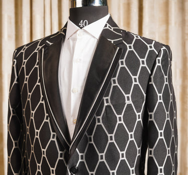 HEXAGONAL FANCY TUXEDO