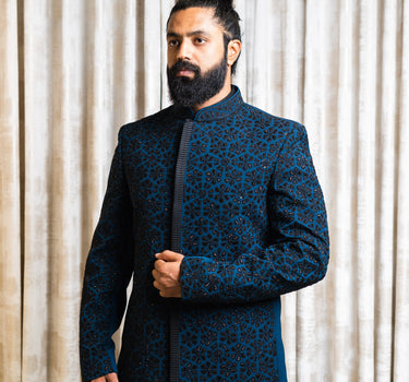 Asymmetric Embroidered jodhpuri