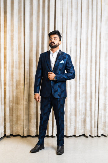 Jacquard Abstract Patterned Suit