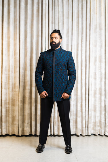 Asymmetric Embroidered jodhpuri