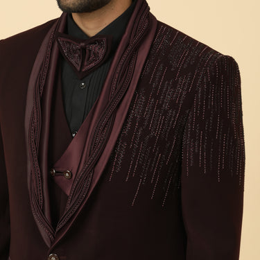SCULPTED TUXEDO