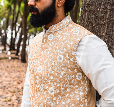 Classic full Front Embroidered Bhandi