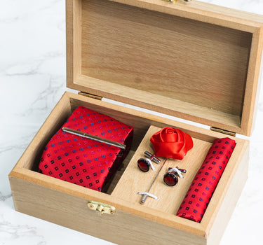 Red tie with blue polka sqaures box set